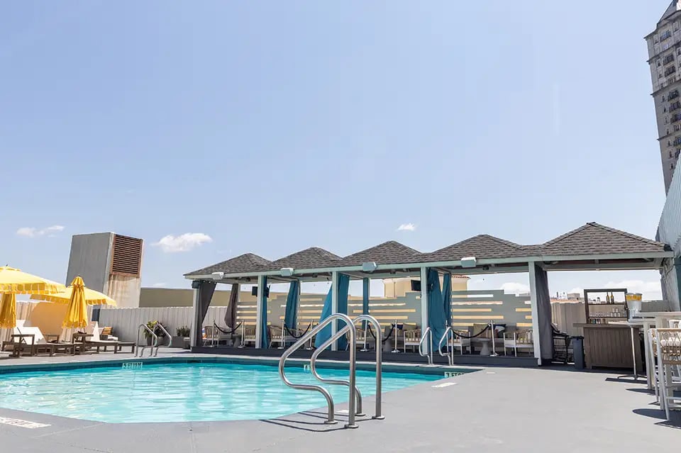 The Starling Atlanta Midtown, the pool