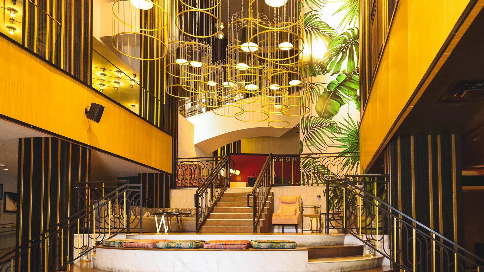The Starling Atlanta Midtown, Curio Collection by Hilton, vibe