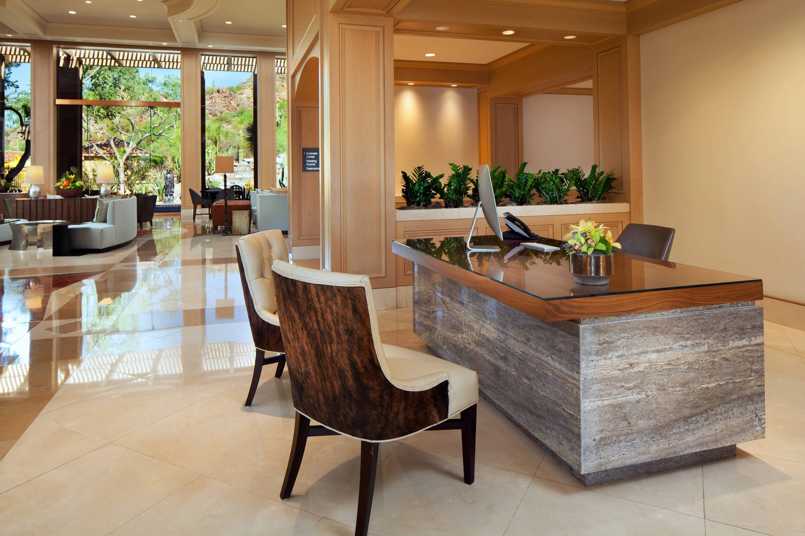 The Canyon Suites at The Phoenician, a Luxury Collection Resort, Scottsdale, vibe
