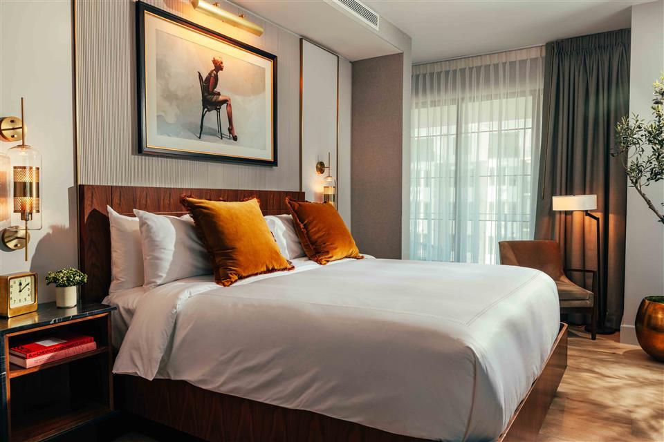 The Global Ambassador, rooms