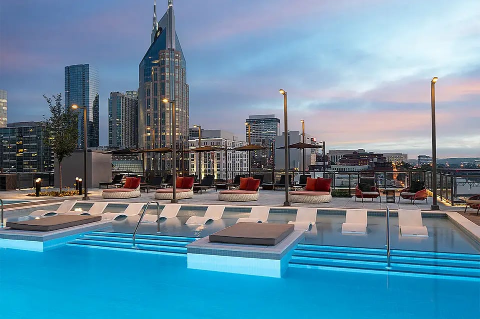 Four Seasons Hotel Nashville, the pool