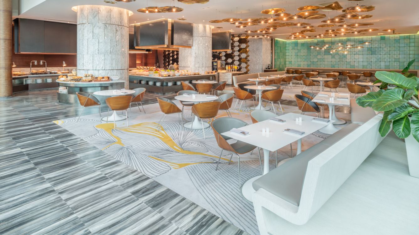 Le Méridien Bangkok — eat & drink