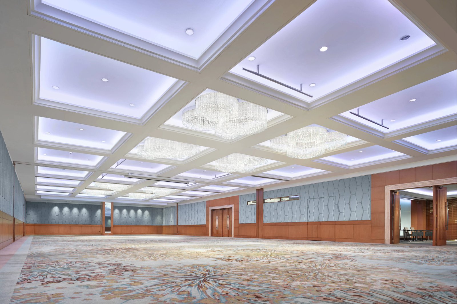 The Westin Grande Sukhumvit — vibe