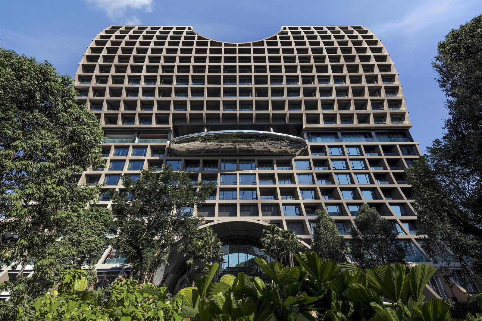 Sindhorn Kempinski Hotel — backstory
