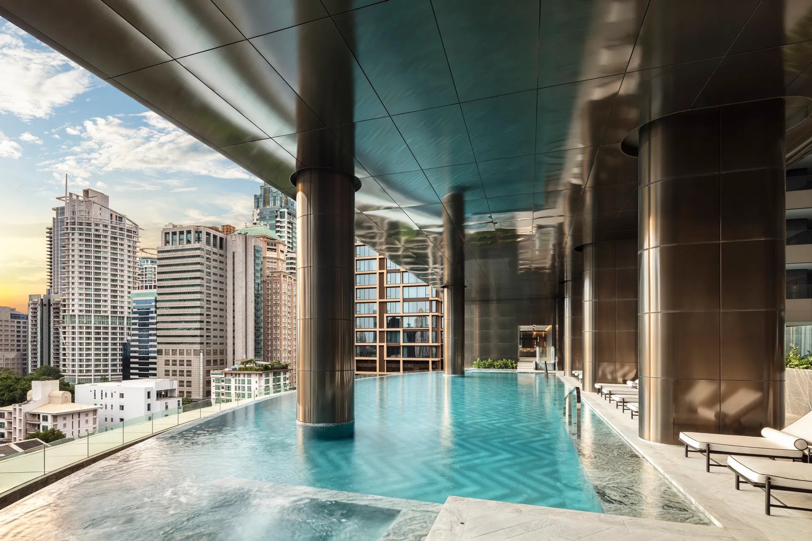 Sindhorn Kempinski Hotel — wellness