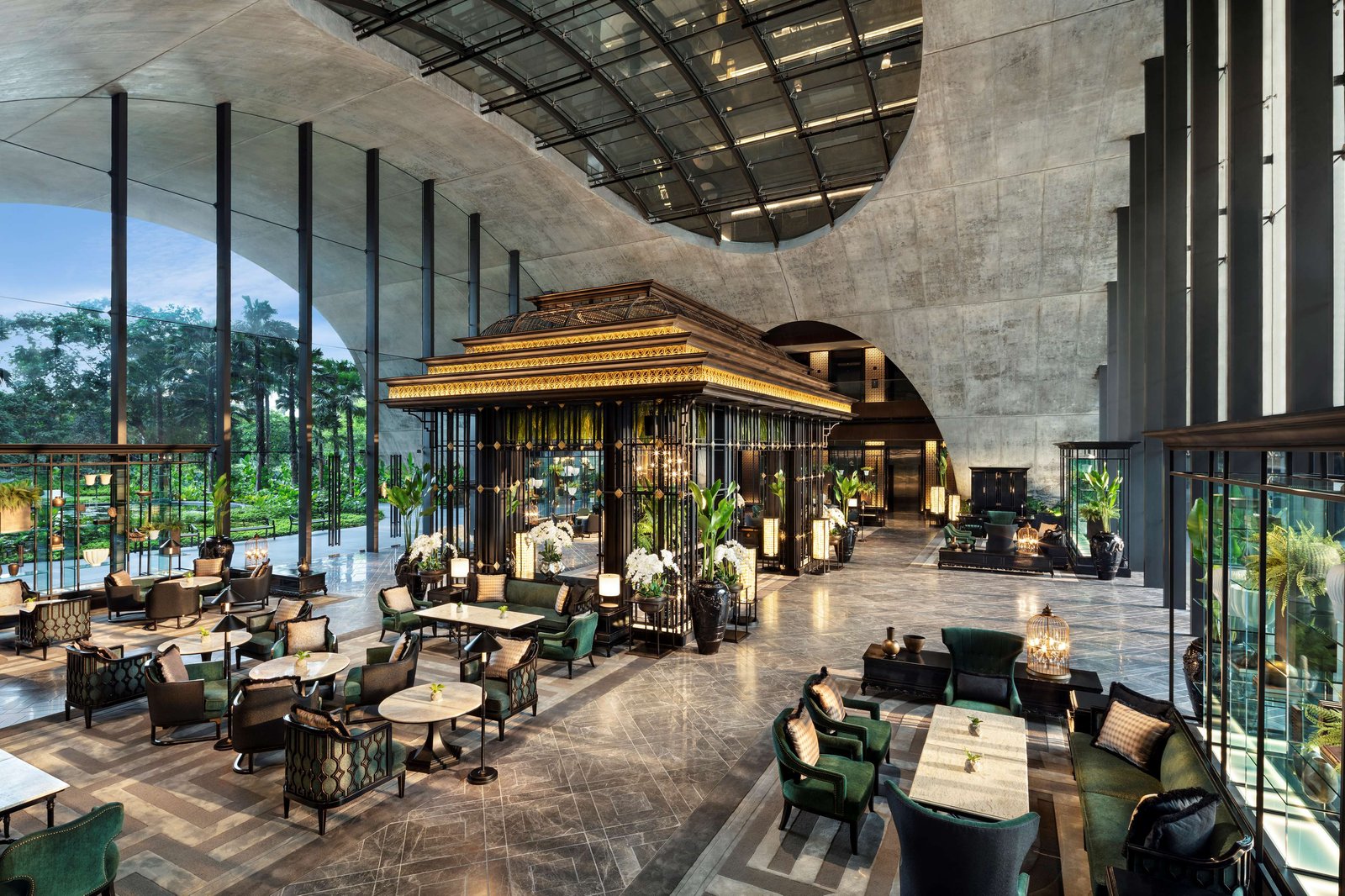Sindhorn Kempinski Hotel — eat & drink