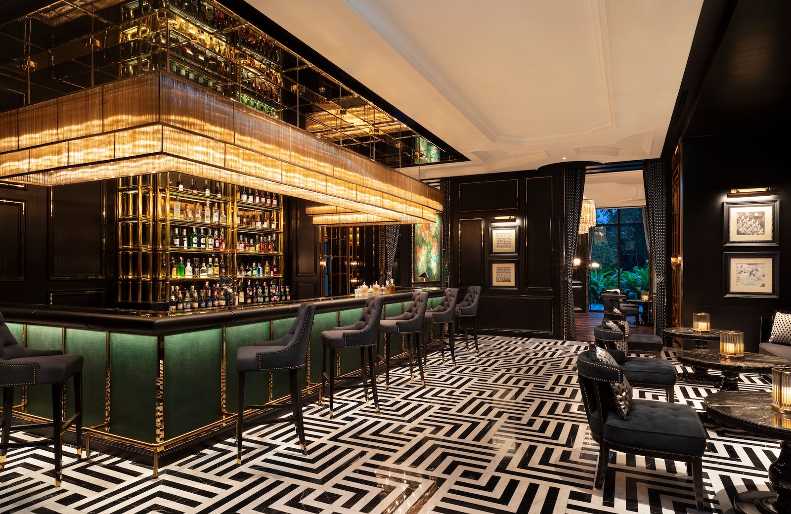 Sindhorn Kempinski Hotel — eat & drink