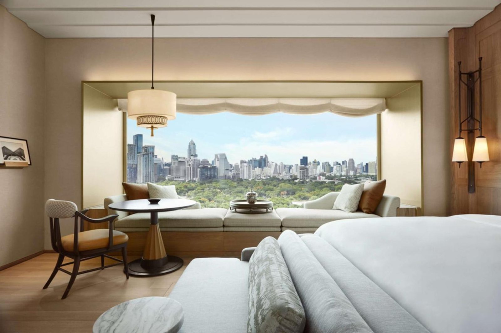 Dusit Thani Bangkok Hotel — rooms