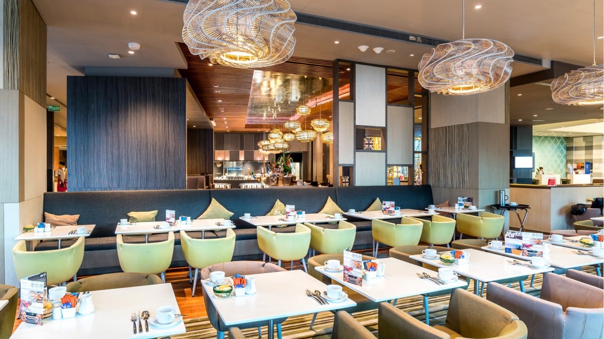 Novotel Bangkok Platinum Pratunam — eat & drink