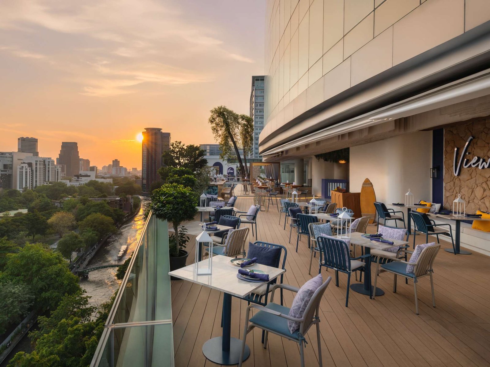 Novotel Bangkok Platinum Pratunam, view rooftop bar bangkok