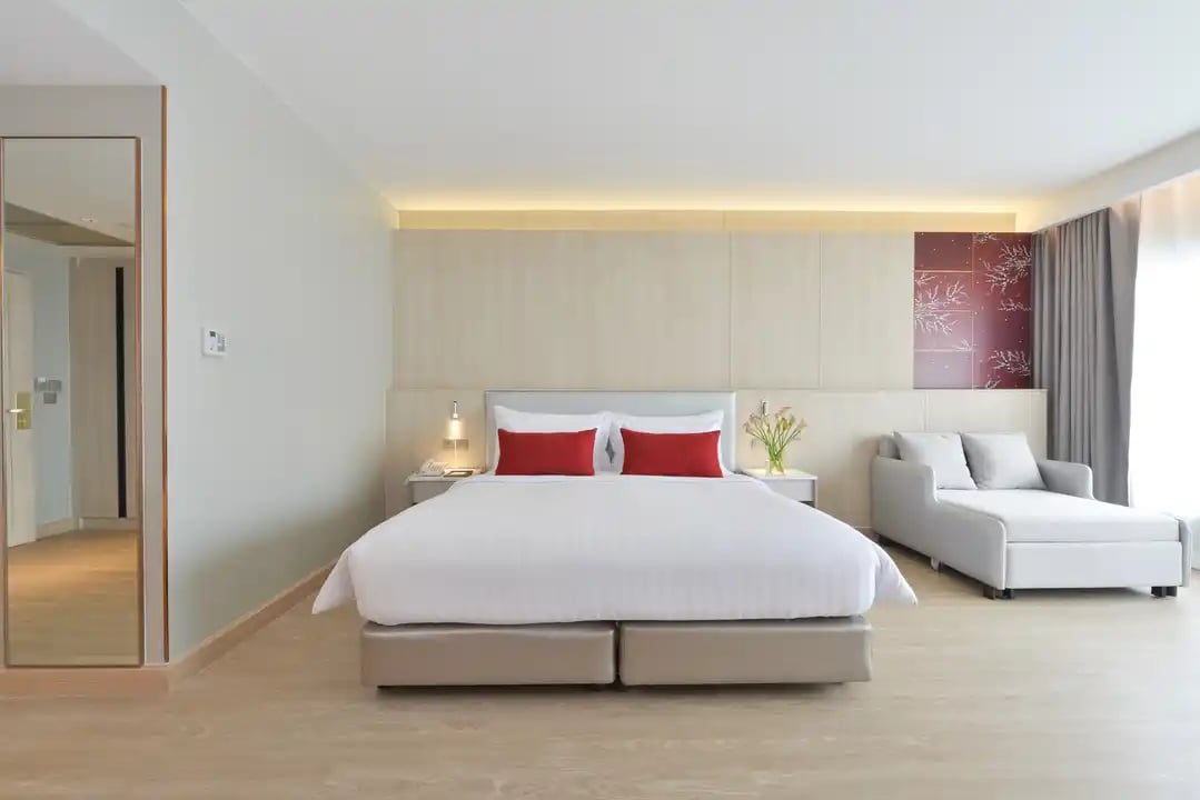 Centre Point Plus Hotel — rooms