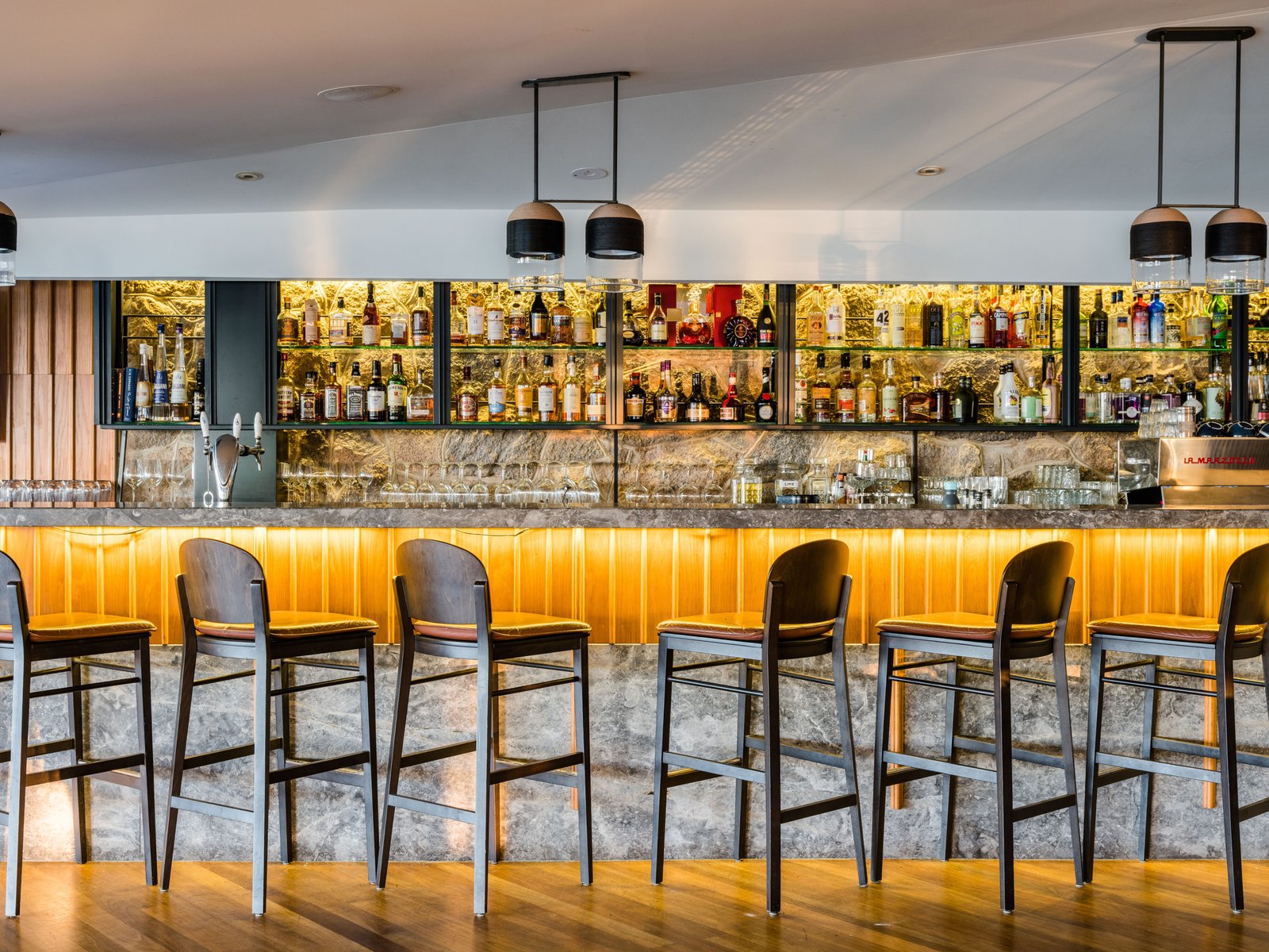 Lizard Island, driftwood bar