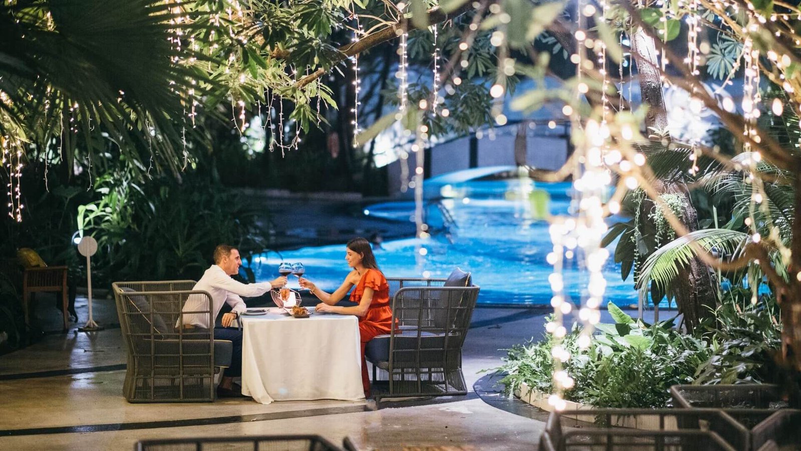 Chatrium Sathon Bangkok, flow oasis pool lounge