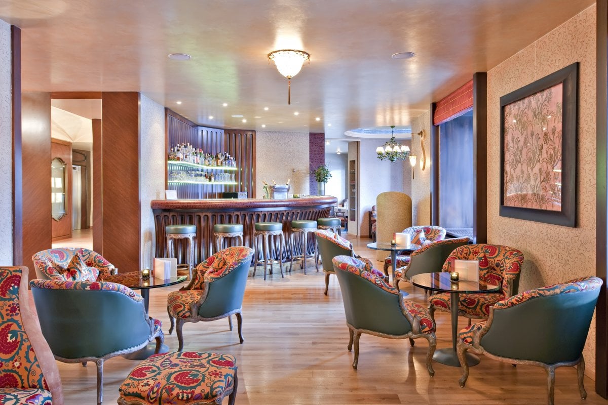 Carlton Hotel St. Moritz, eat & drink