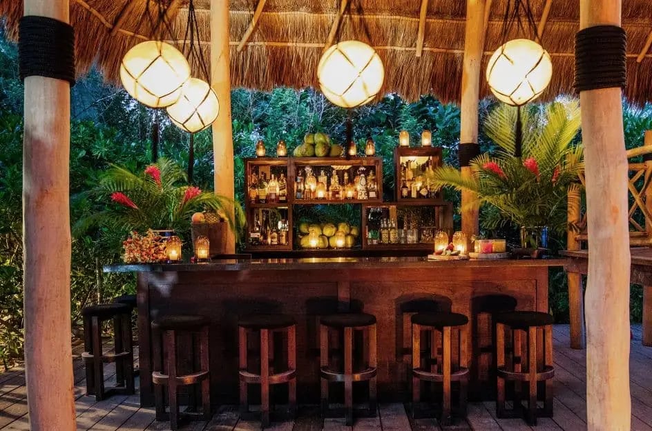 Hotel Esencia, eat & drink