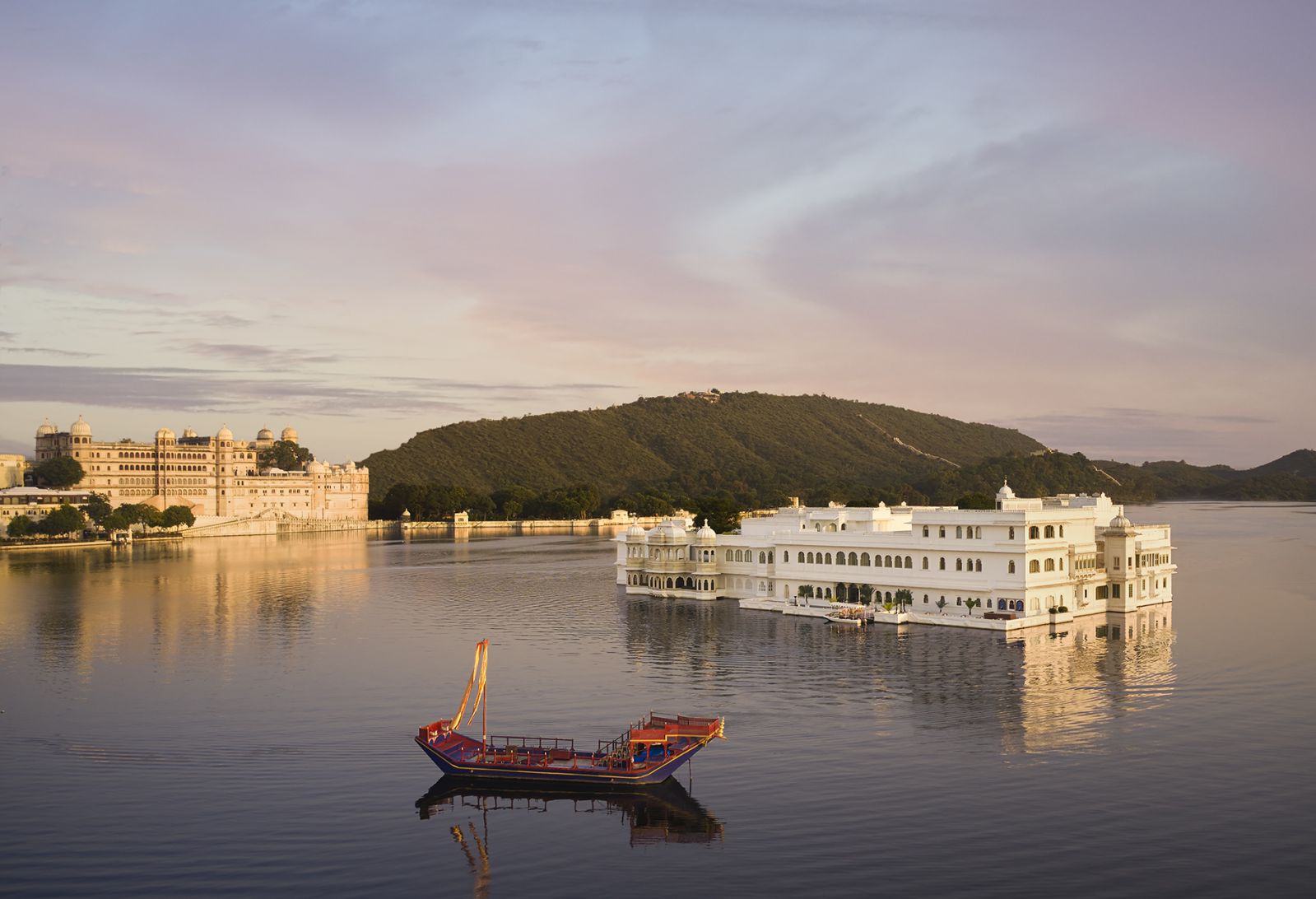 Taj Lake Palace, Udaipur, backstory