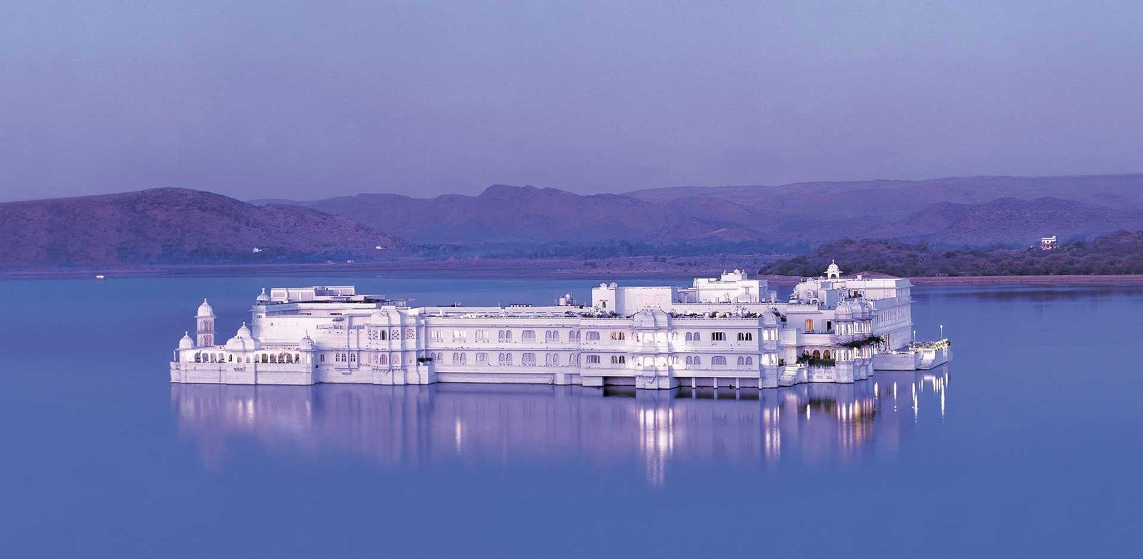 Taj Lake Palace, Udaipur, backstory