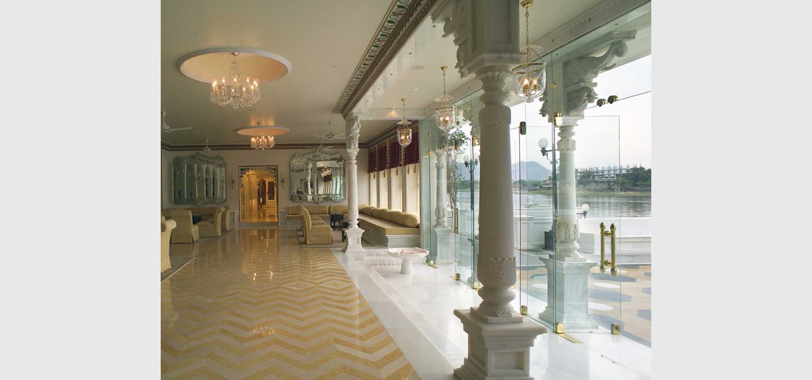 Taj Lake Palace, Udaipur, vibe