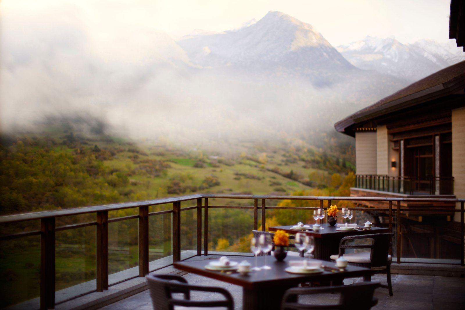 Rissai Valley, a Ritz-Carlton Reserve, cai lin xuan