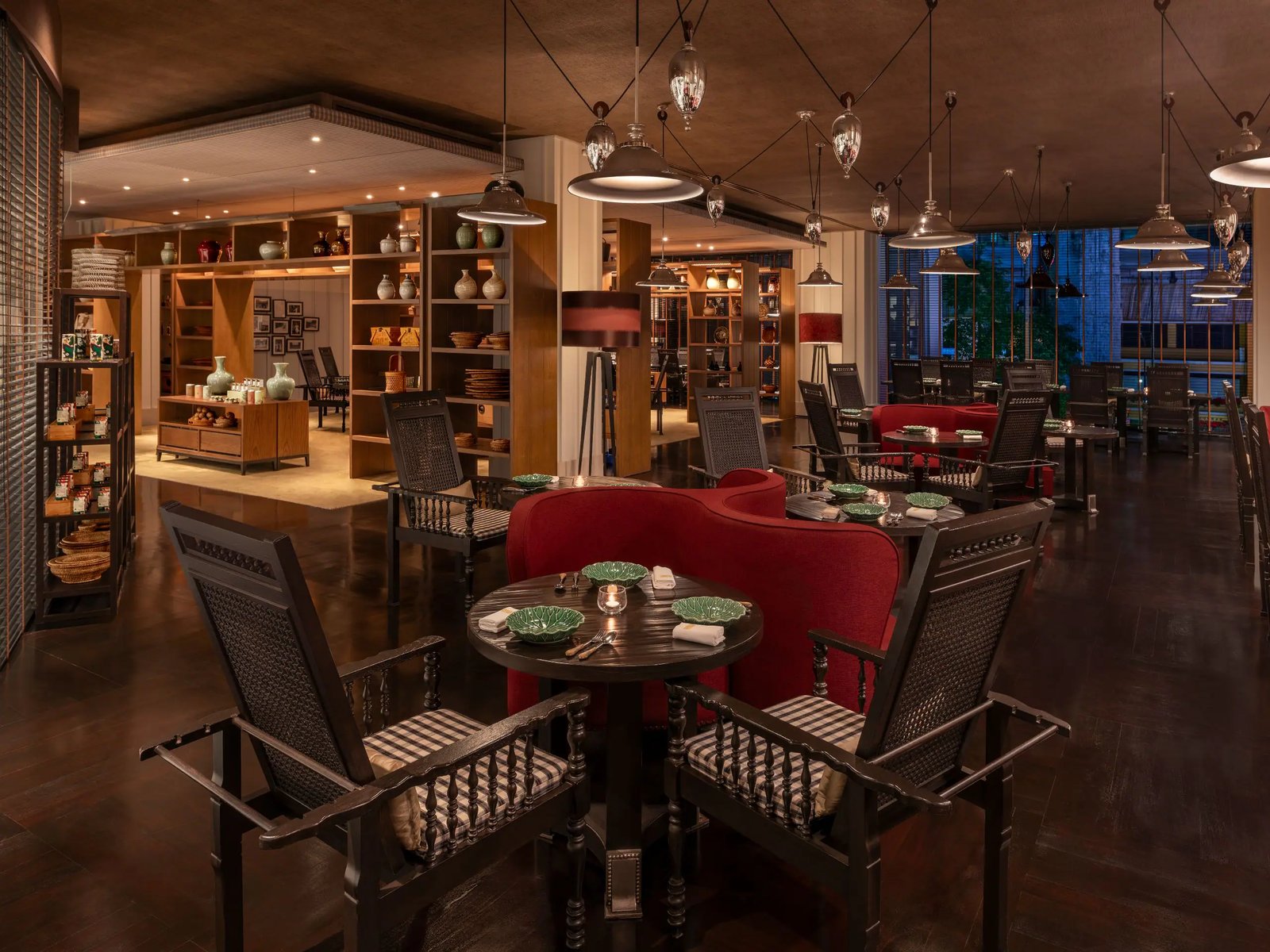 Grand Hyatt Erawan Bangkok — eat & drink