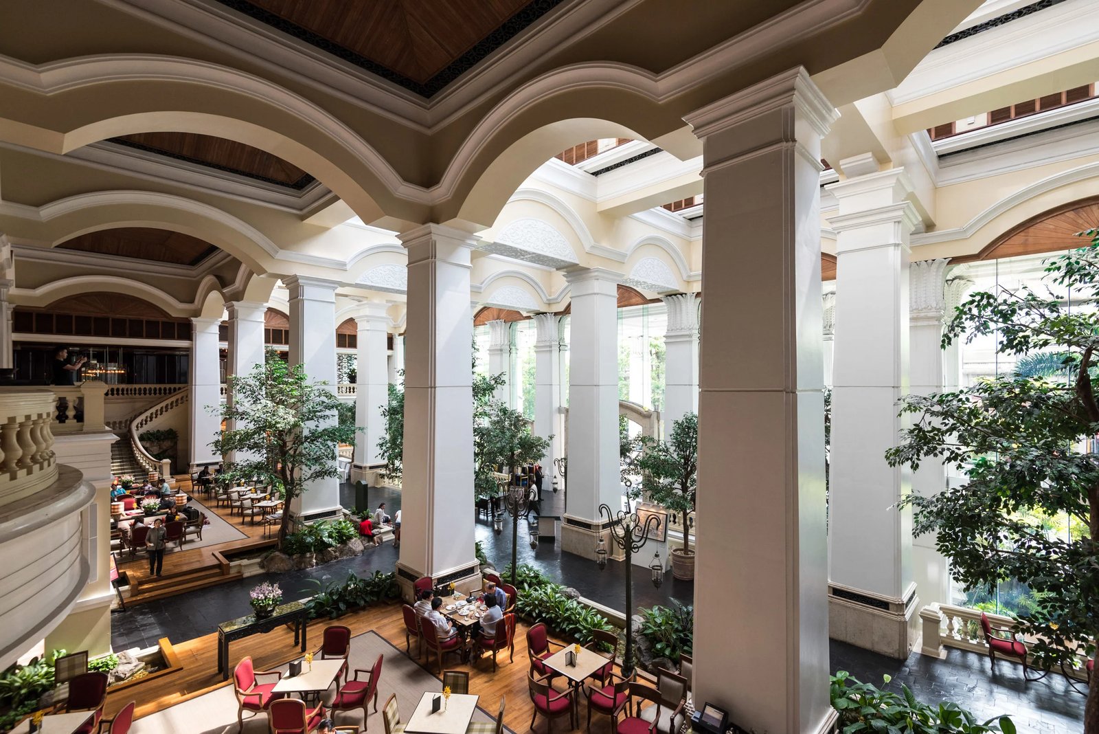 Grand Hyatt Erawan Bangkok — vibe