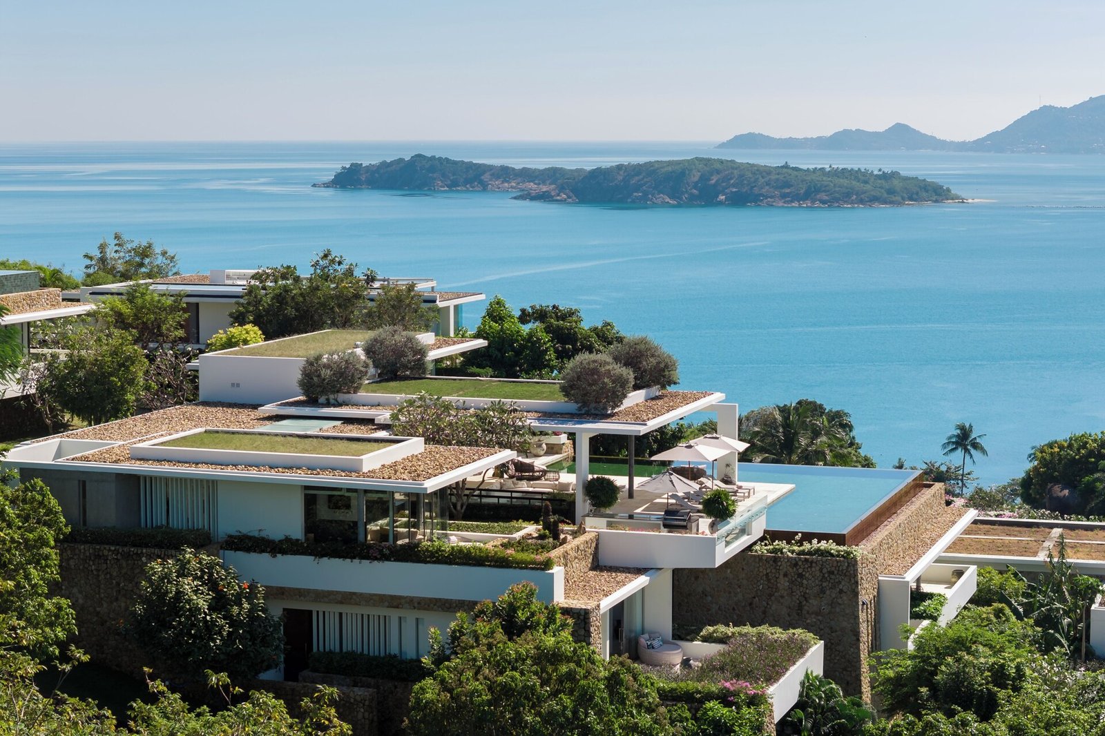 Samujana Villas, backstory
