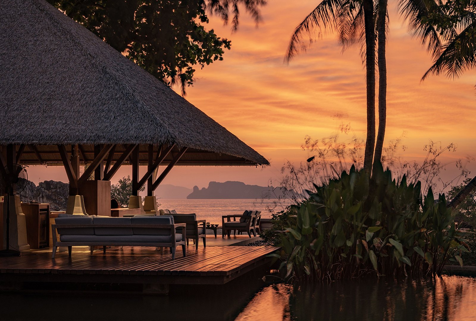 Phulay Bay, a Ritz-Carlton Reserve, eat & drink