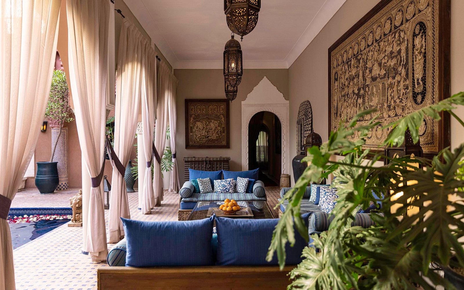 Kasbah Tamadot, vibe