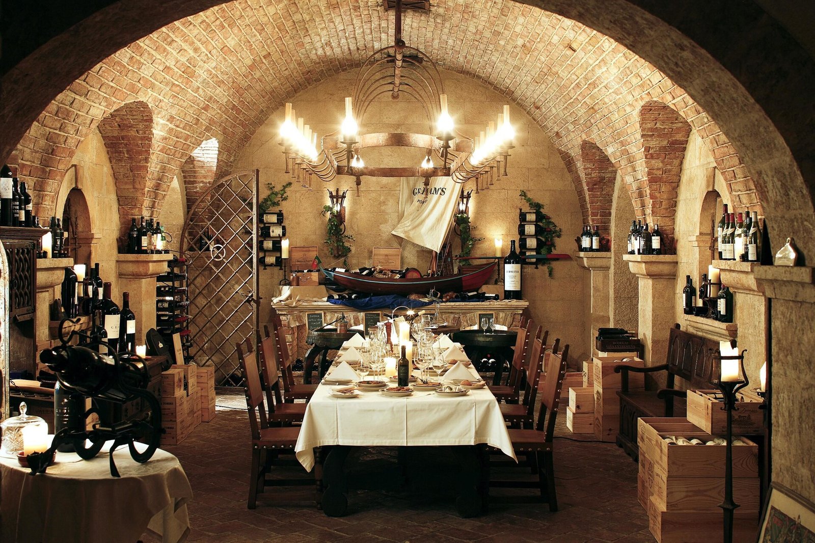Vila Vita Parc, at the table
