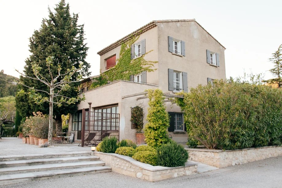 Baumanière, backstory