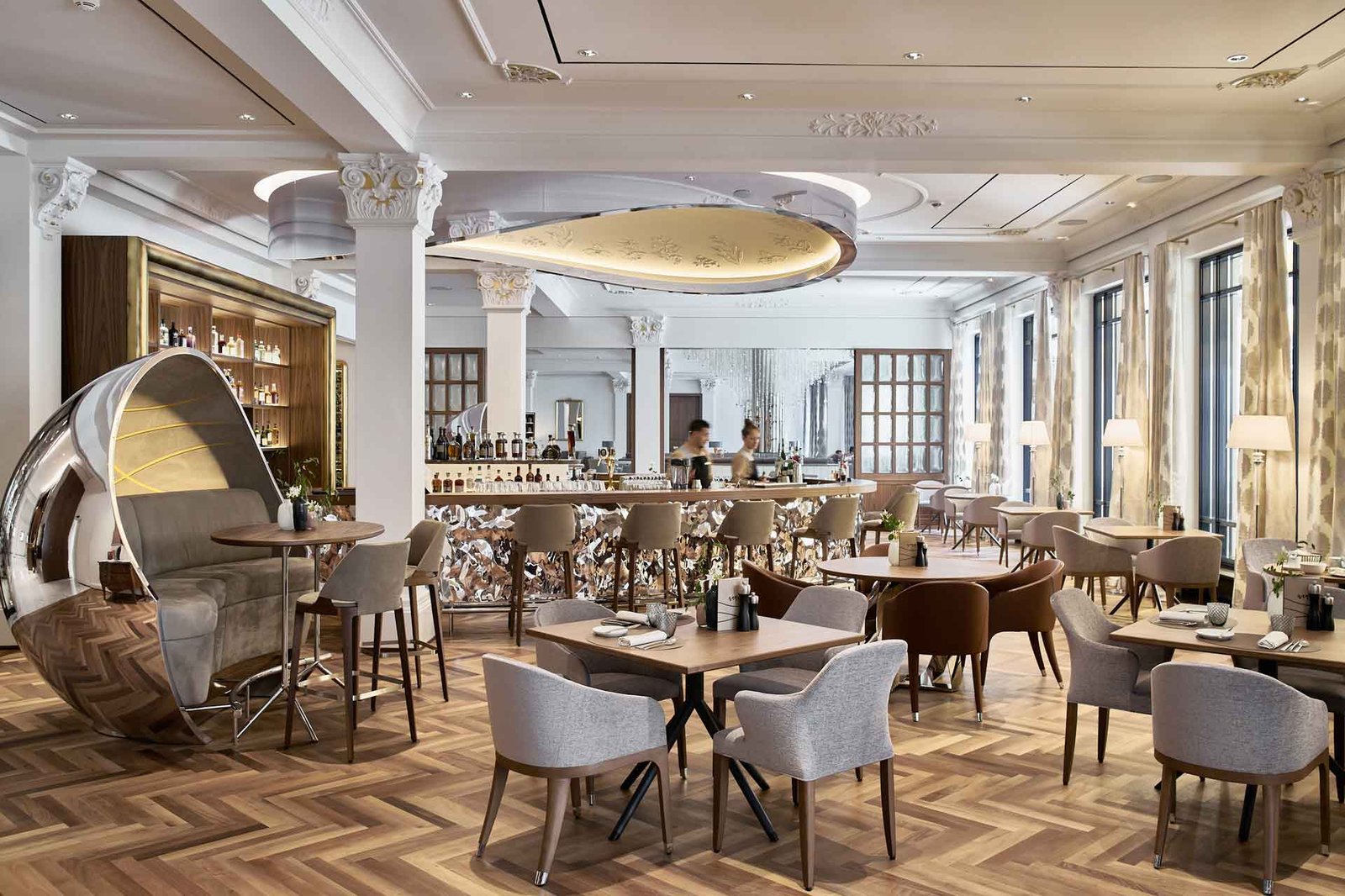 Grand Resort Bad Ragaz, at the table