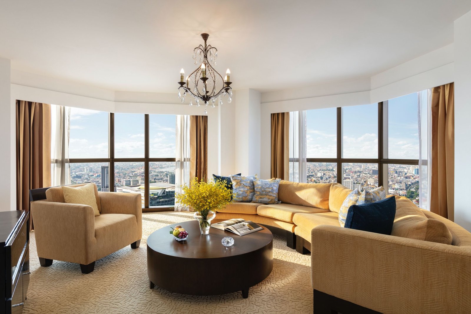 Lebua at State Tower — rooms