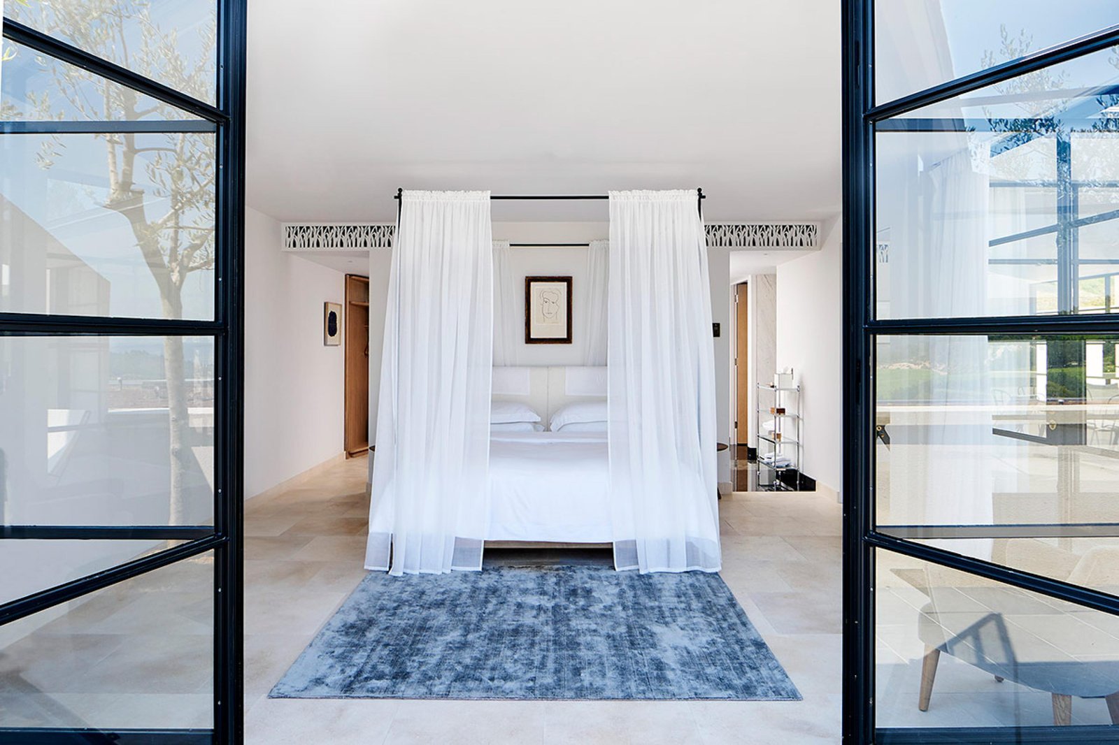 Villa La Coste, rooms
