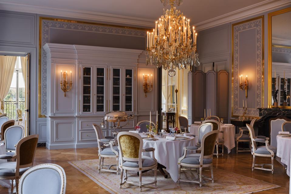 Airelles Château de Versailles, Le Grand Contrôle, eat & drink