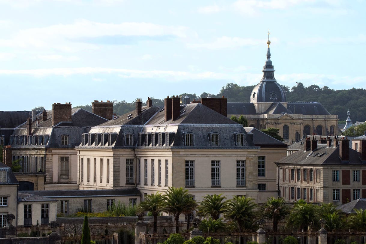 Airelles Château de Versailles, Le Grand Contrôle, backstory