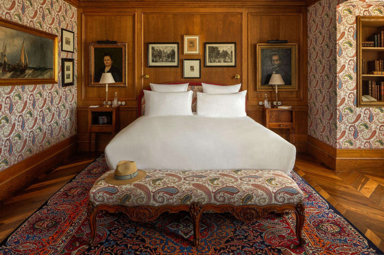 Airelles La Bastide, Gordes, rooms