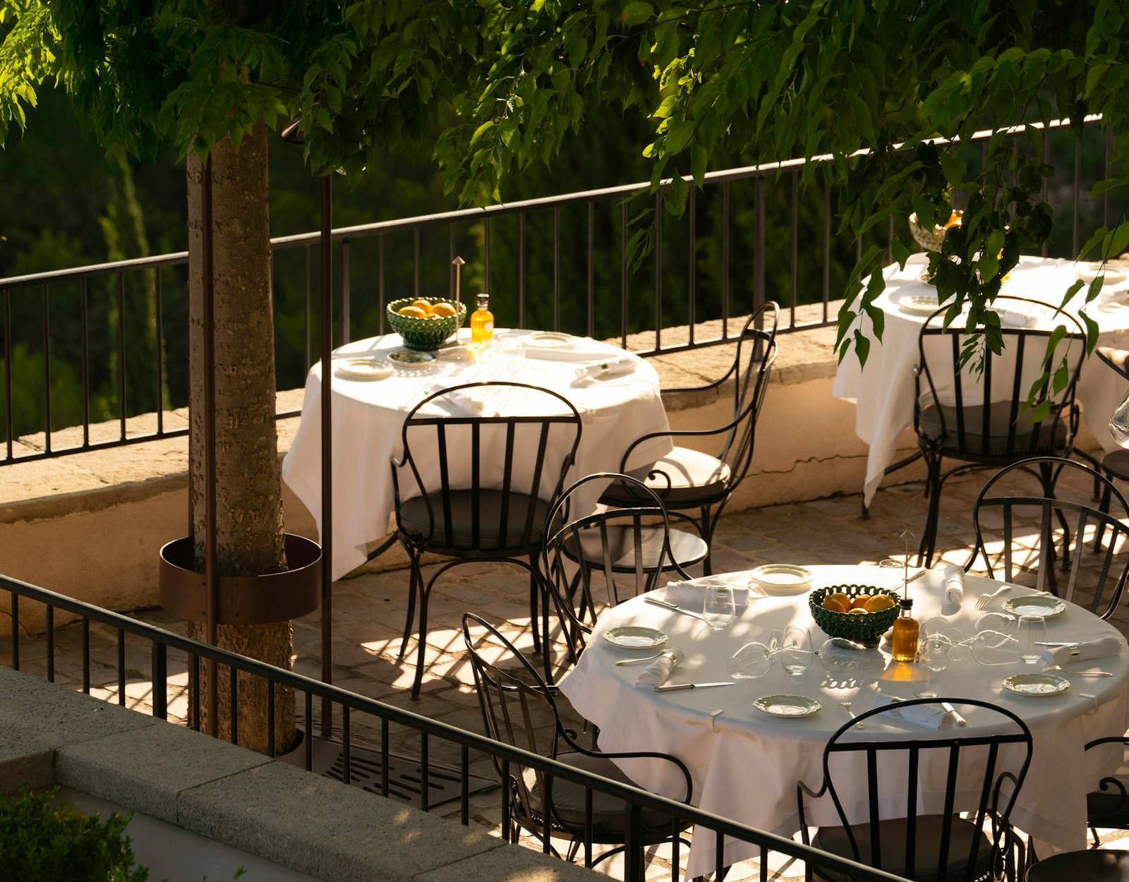 Airelles La Bastide, Gordes, eat & drink
