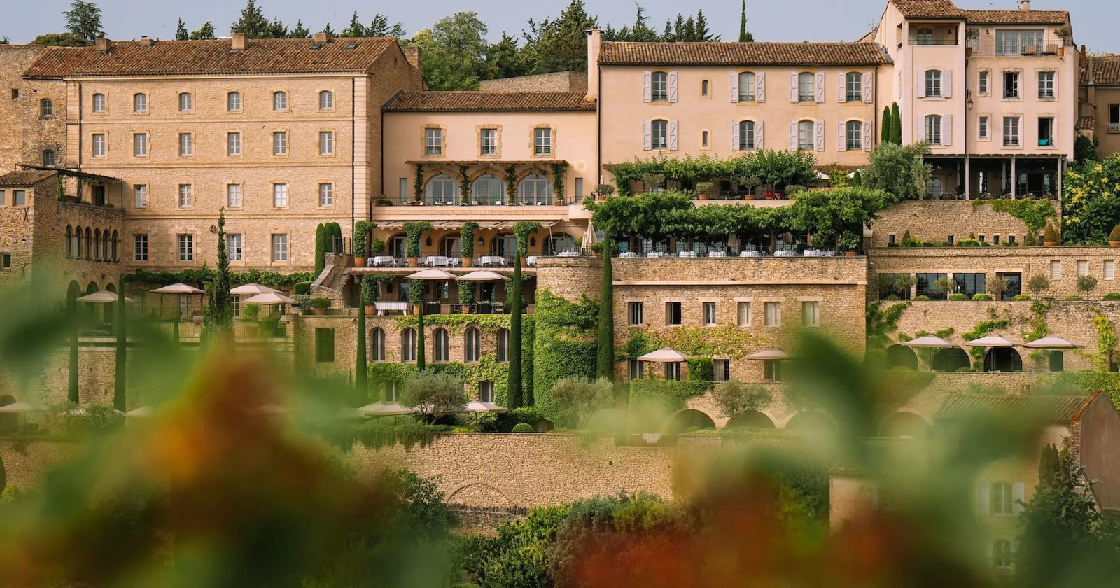 Airelles La Bastide, Gordes, backstory