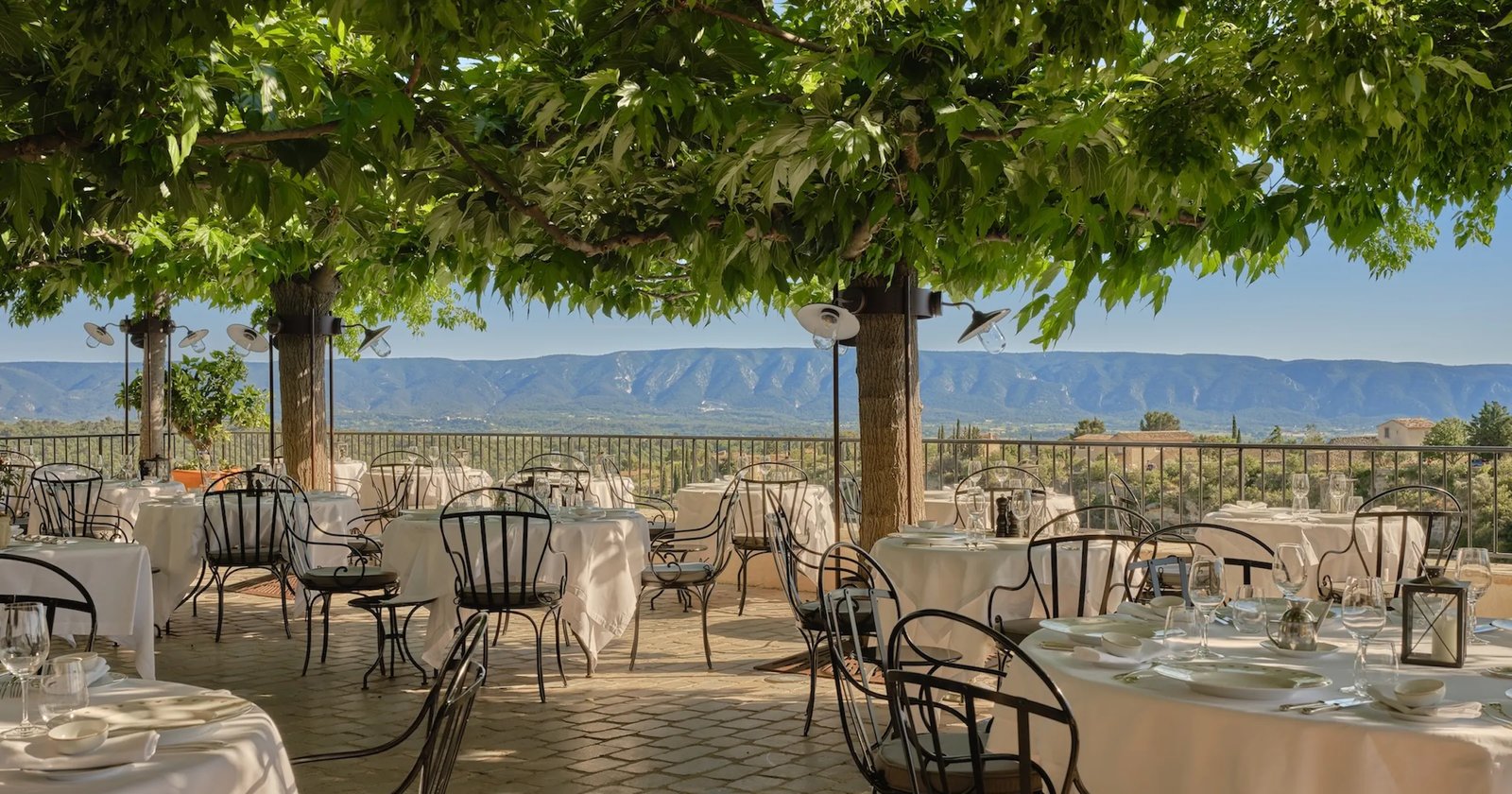Airelles La Bastide, Gordes, eat & drink