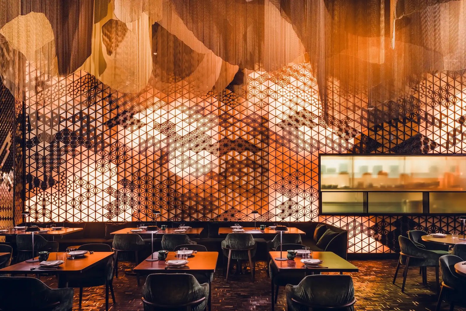 Emirates Palace Mandarin Oriental, eat & drink