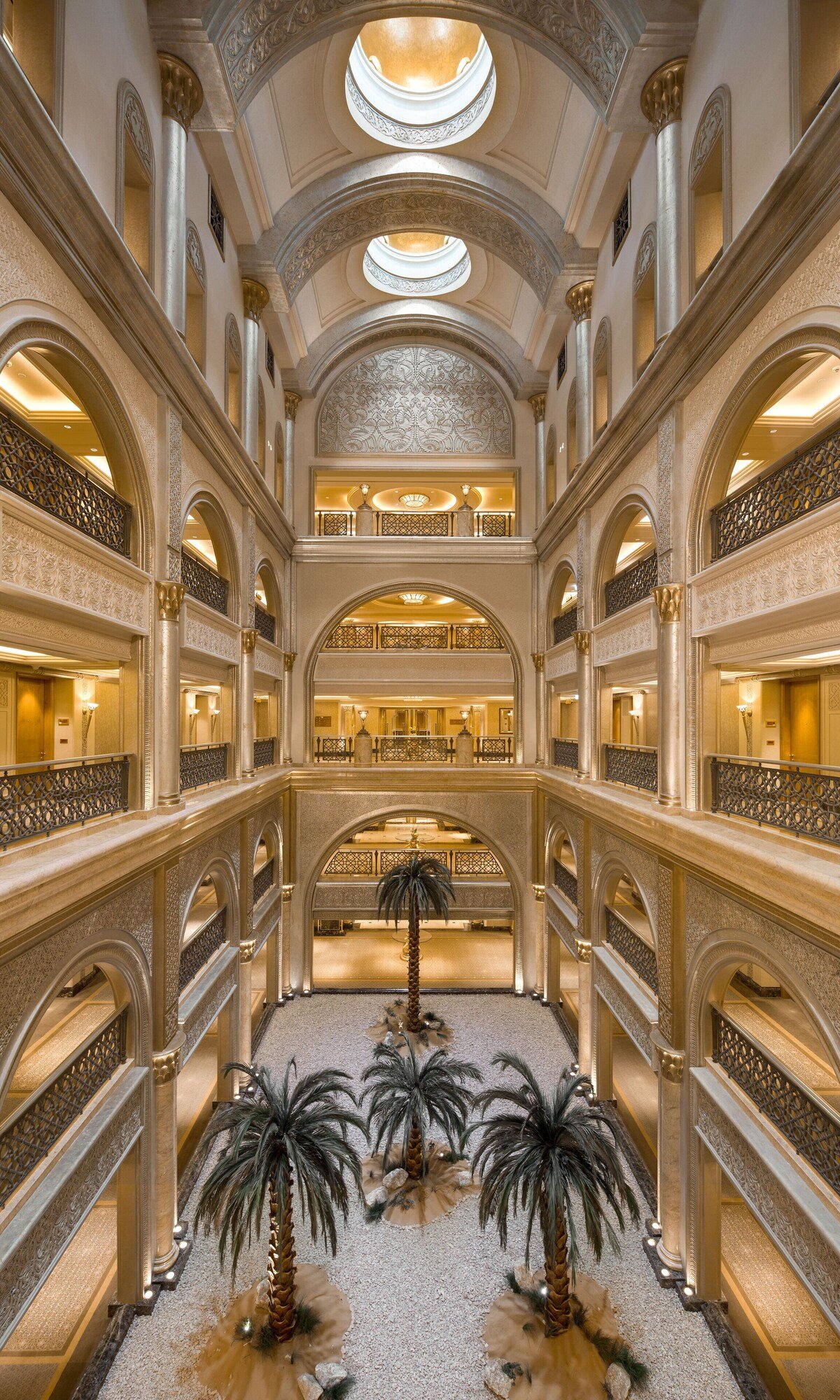 Emirates Palace Mandarin Oriental, vibe