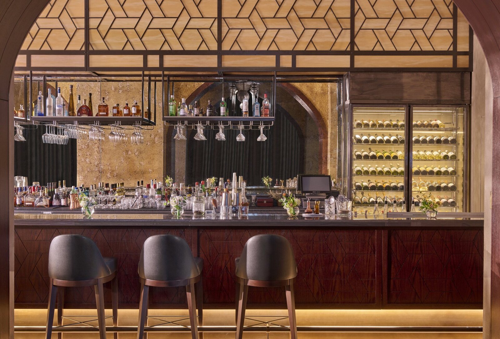 Emirates Palace Mandarin Oriental, eat & drink