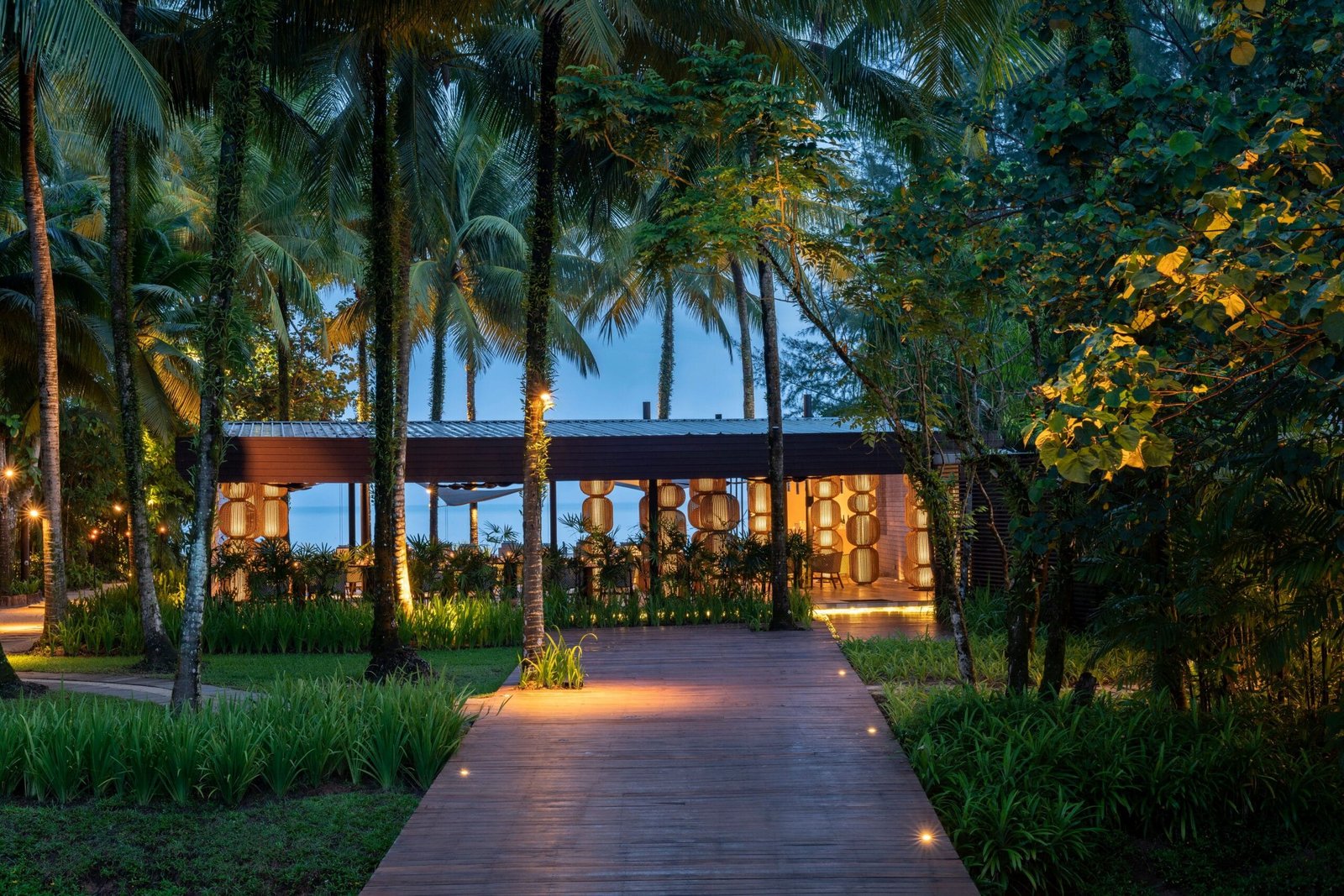The Sarojin, eat & drink
