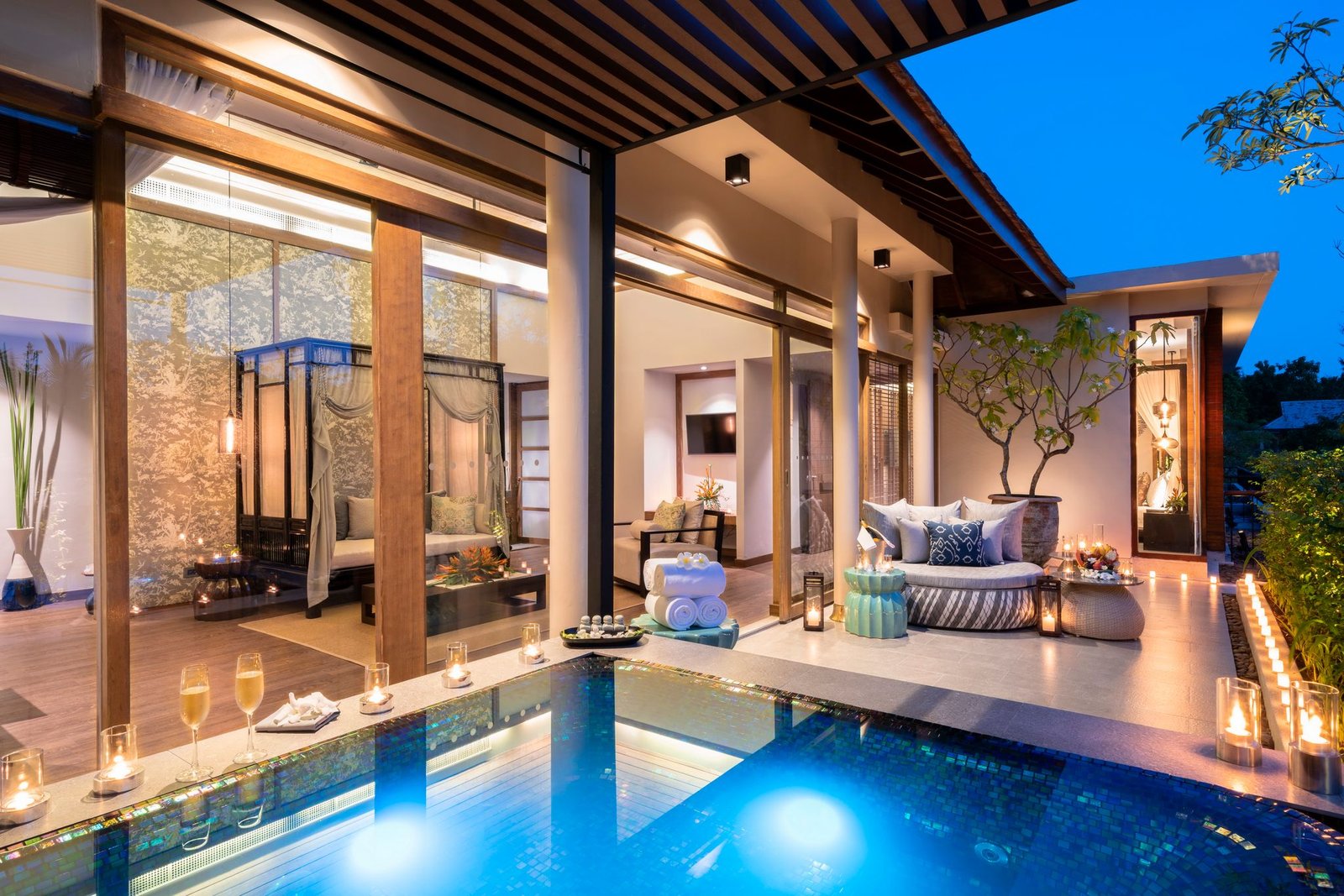The Sarojin, rooms