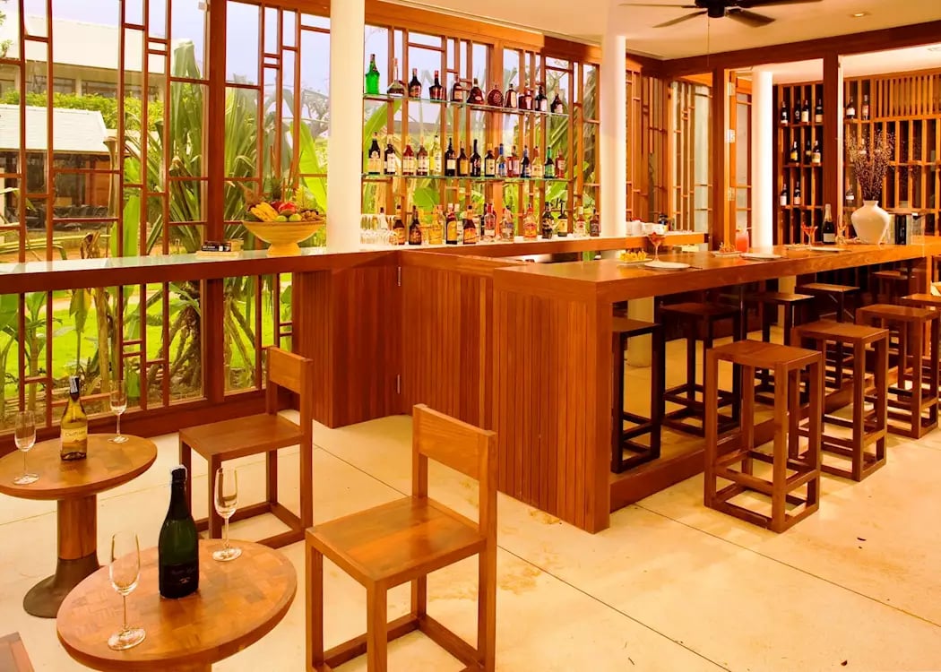 The Sarojin, eat & drink