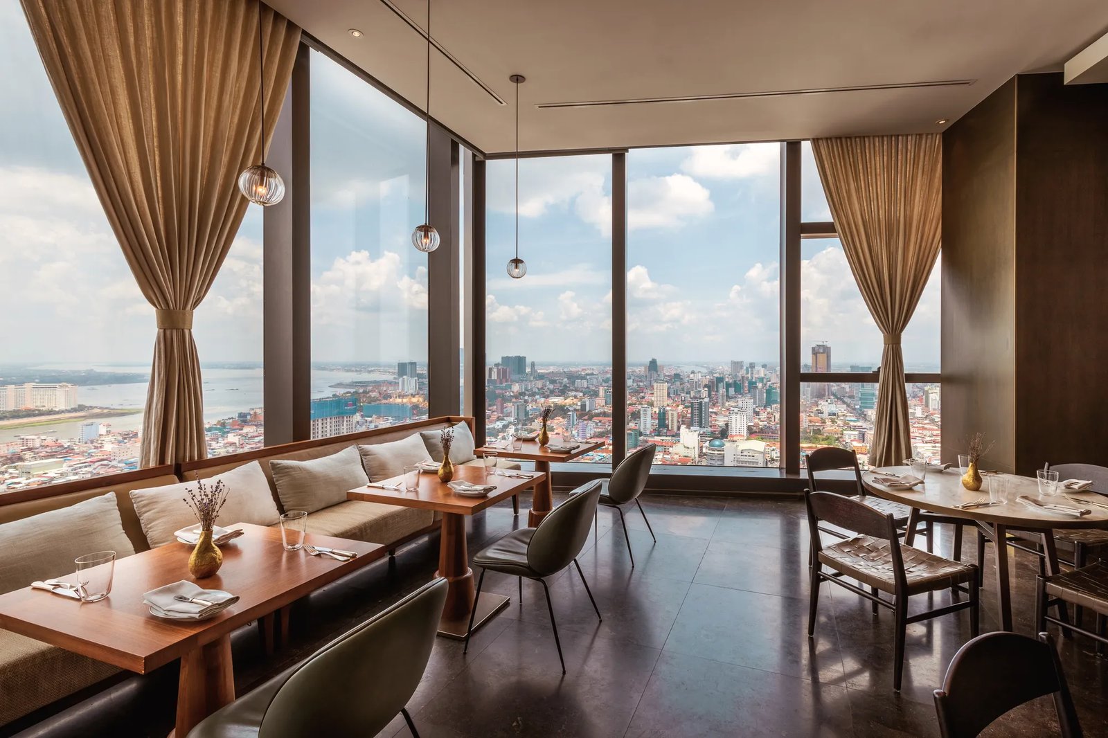 Rosewood Phnom Penh, eat & drink