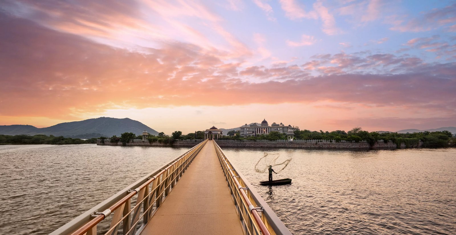 Raffles Udaipur, vibe