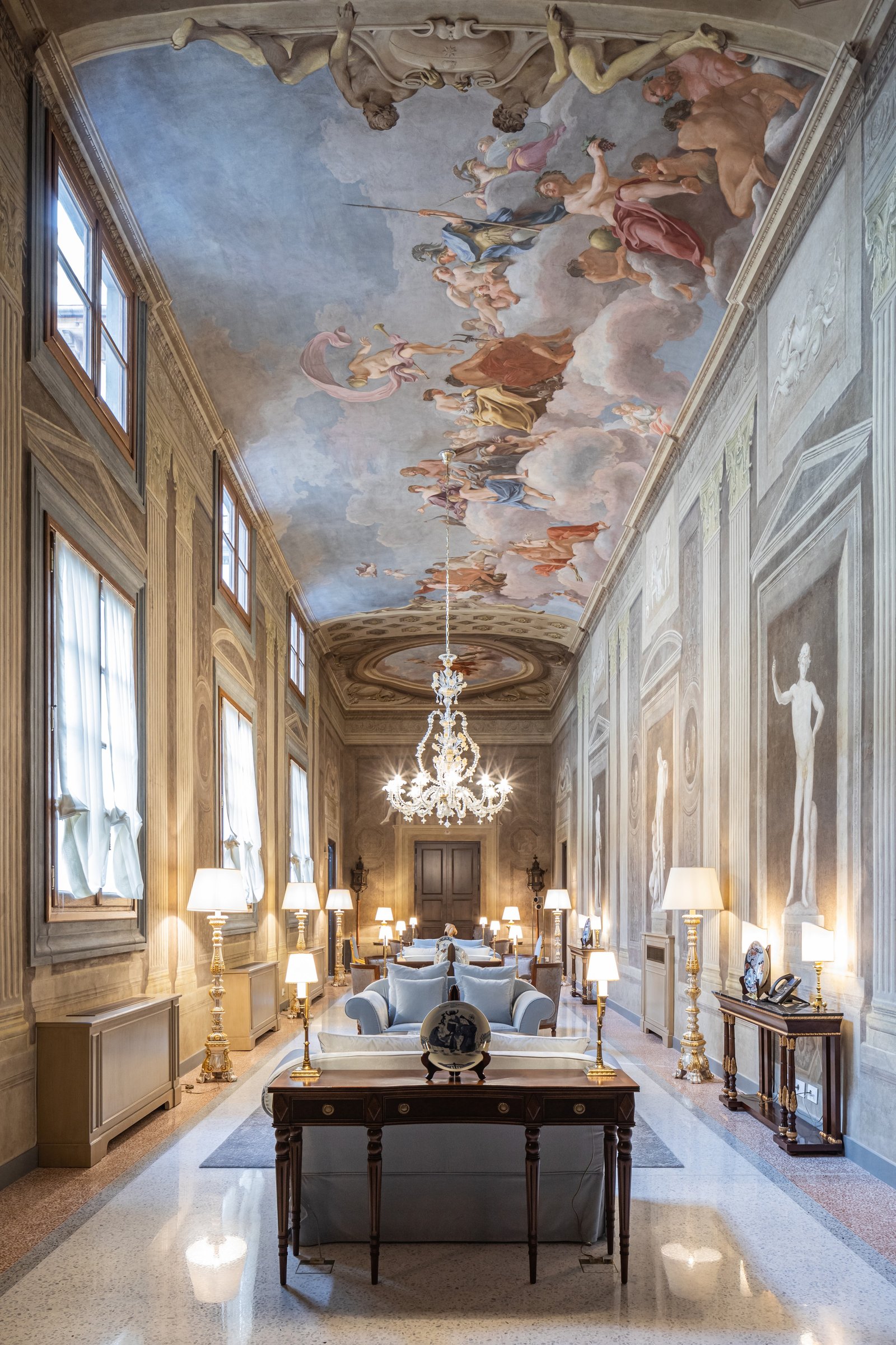 Palazzo Portinari Salviati, vibe