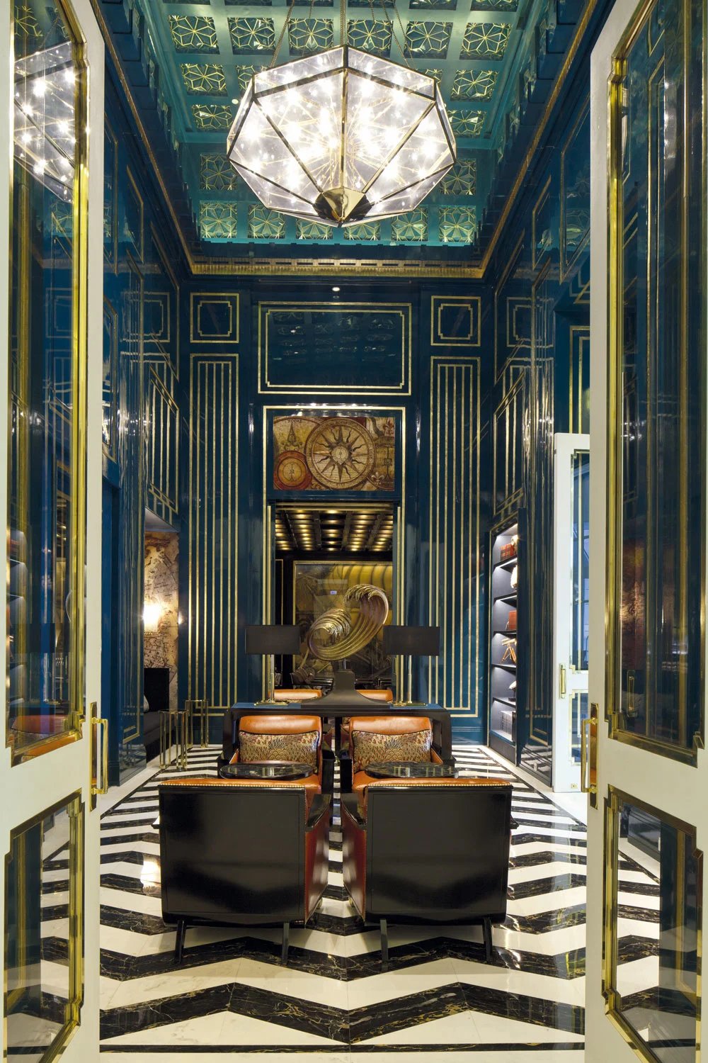 Four Seasons Hotel Jakarta, nautilus bar
