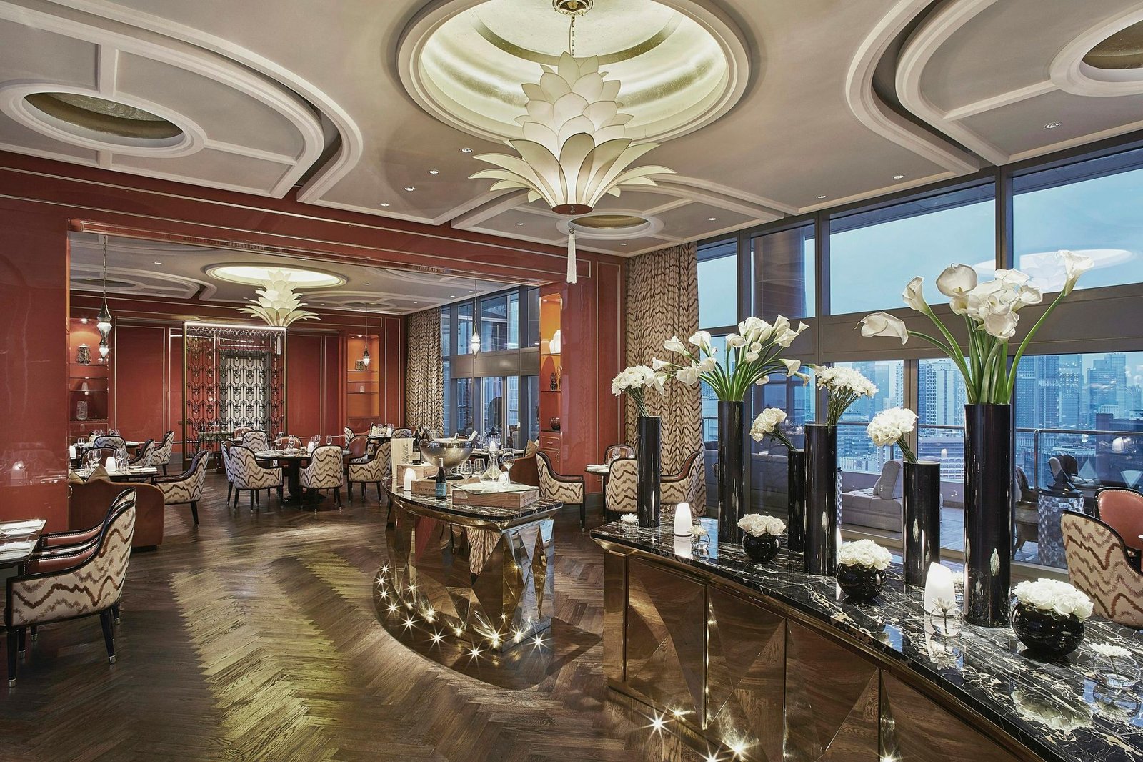 Four Seasons Hotel Jakarta, alto restaurant & bar